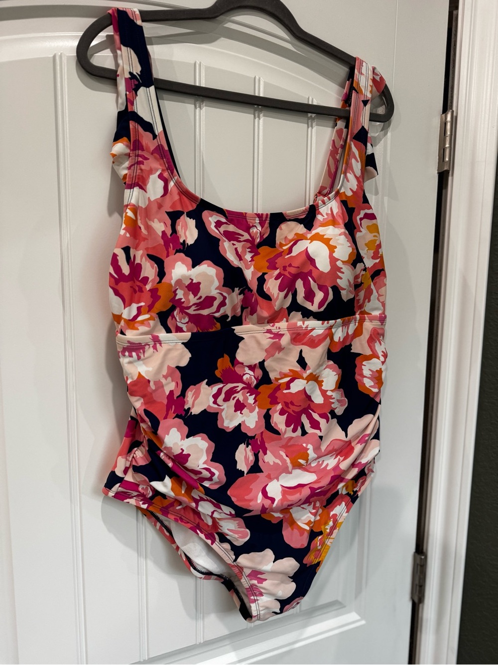 Kona Sol Floral One Piece Swimsuit Size 18 Pink Navy Tummy Control